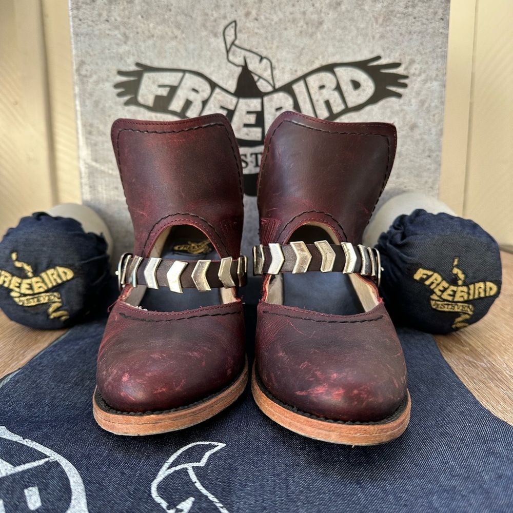USED Freebird shoes